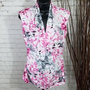 SOLD-Vince Camuto Sleeveless Floral Shirt Sz M